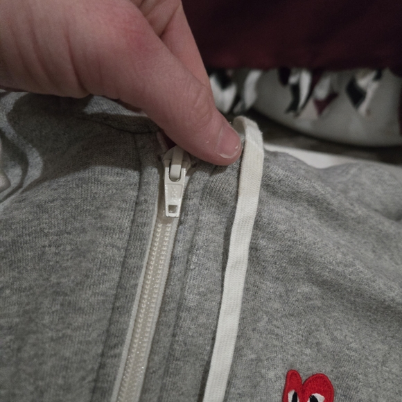 Comme des Garçons Play Gray Hoodie - SIZE L - Picture 13 of 14